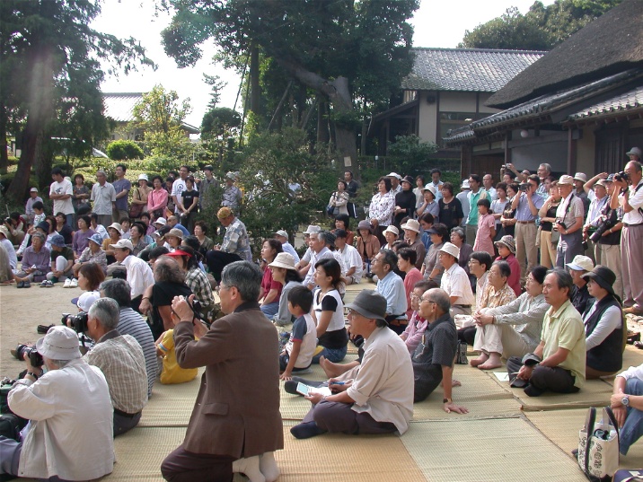 sisimaikankyaku20030928.jpg 716537 217K