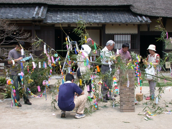 tanabatakazari20060701.jpg 716537 221K